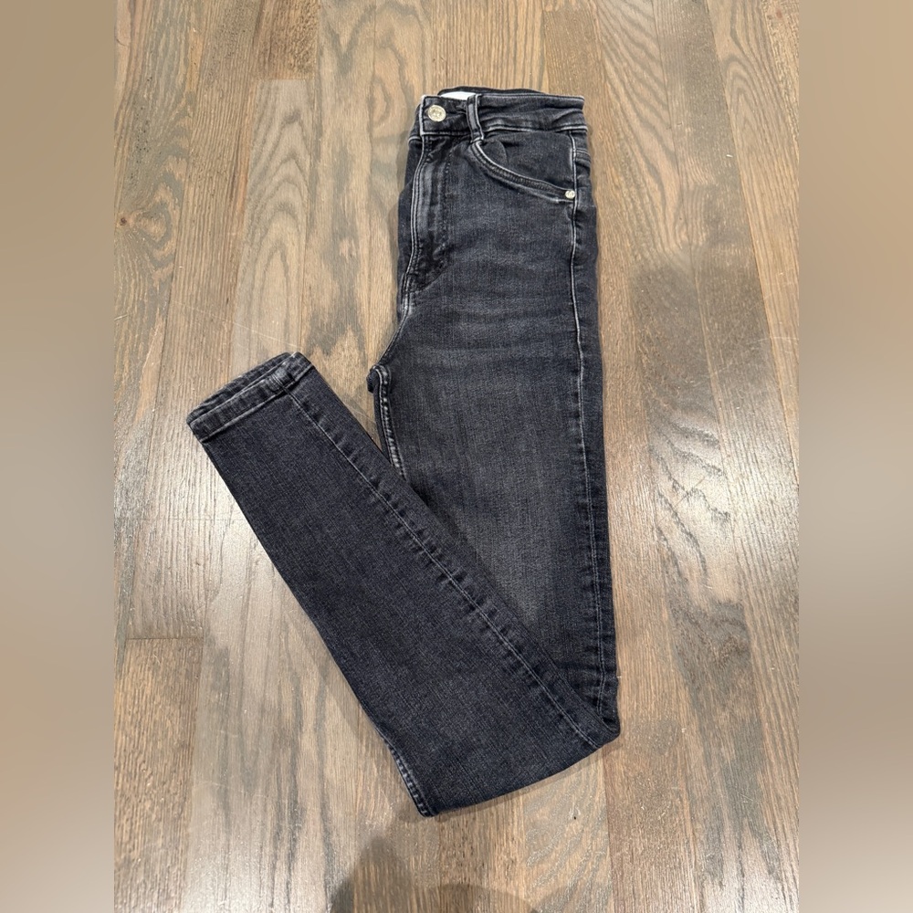 Zara Women's Skinny Jeans - Black